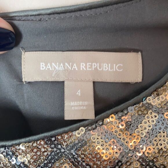 Banana Republic sequin dress - Picture 8 of 9